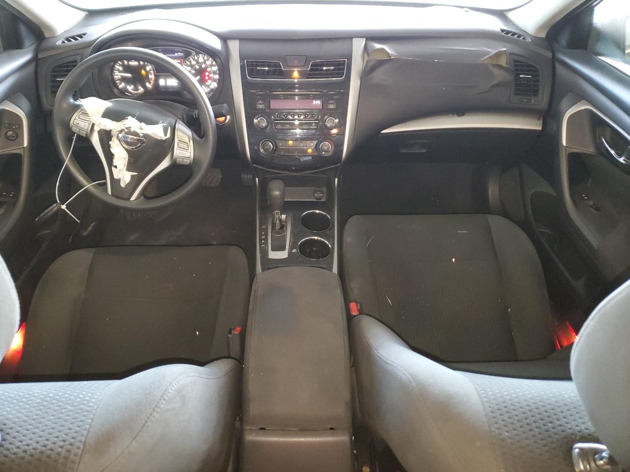 2015 Nissan Altima - Image 8