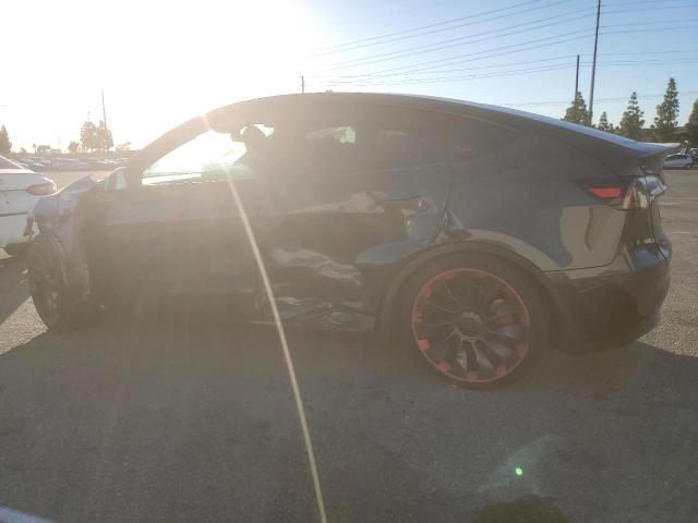  TESLA MODEL Y 2024 Серый