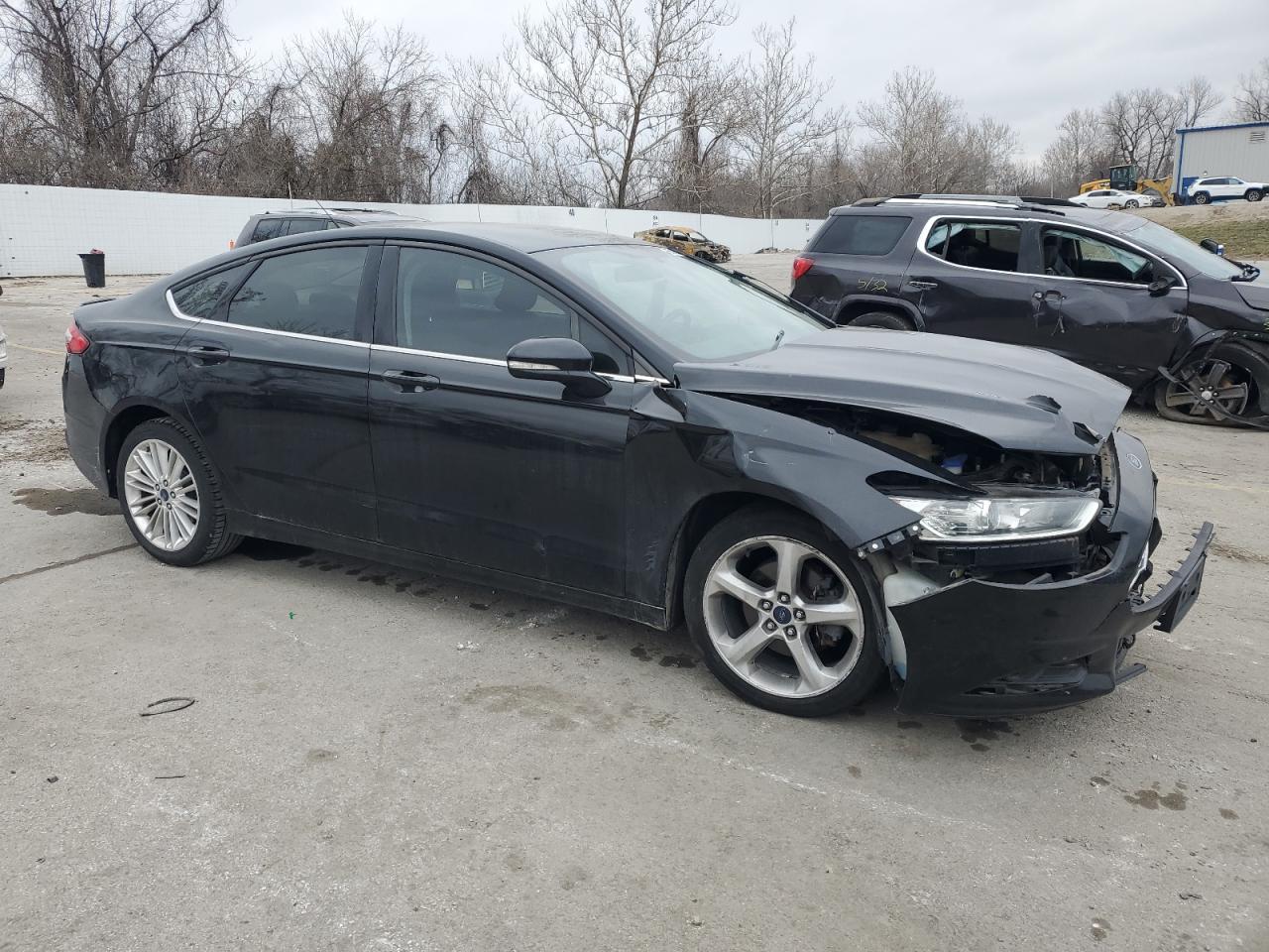 VIN 3FA6P0T90GR359882 2016 FORD FUSION no.4