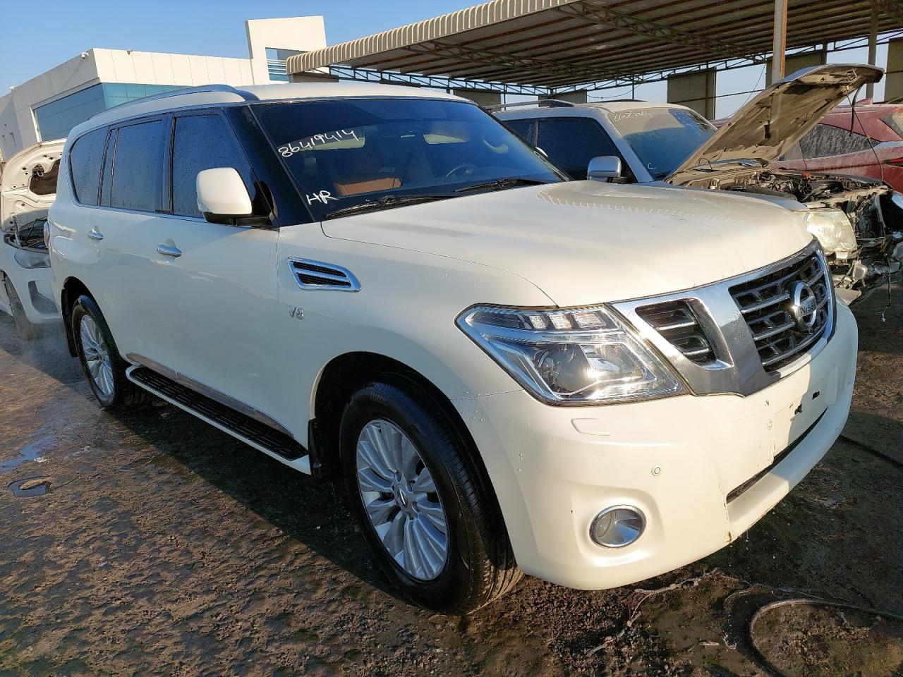 JN8AY2NY0J9351208 - 2018 Nissan Patrol - #86419414