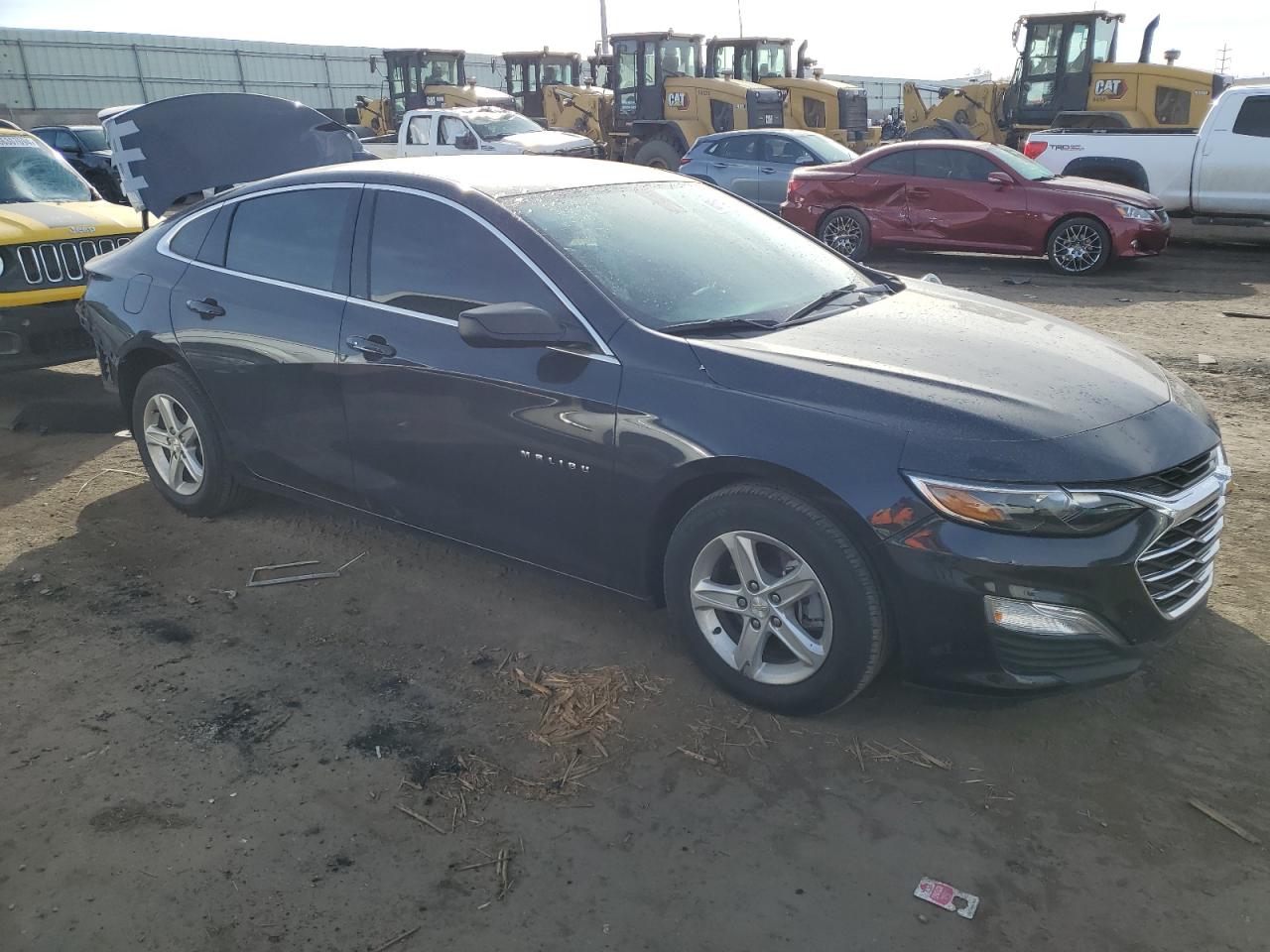 2022 Chevrolet Malibu - Image 4