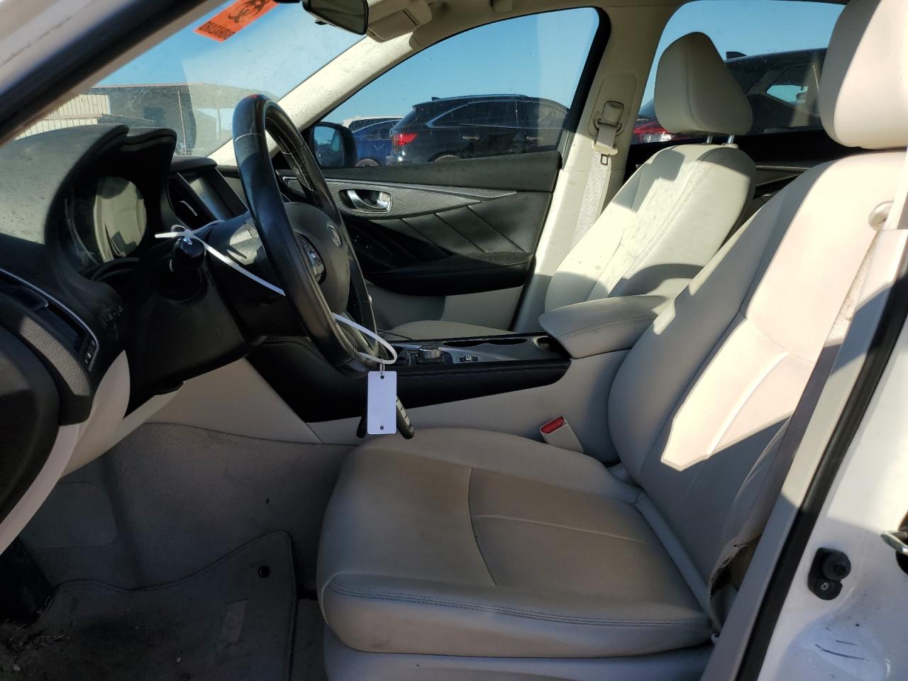 2015 Infiniti Q50 - Image 7