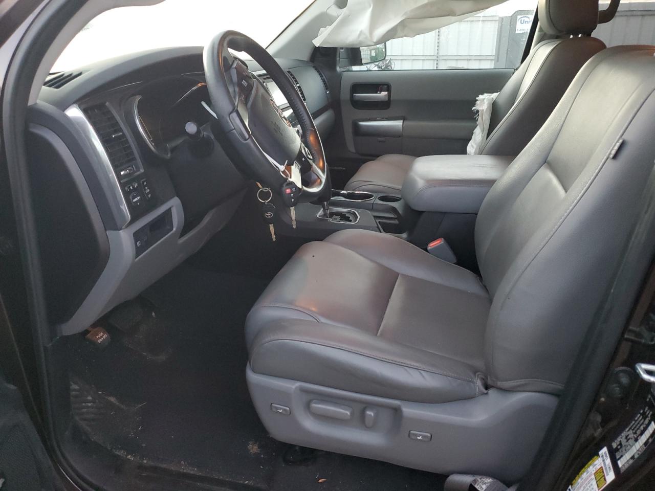 2019 Toyota Sequoia - Image 7