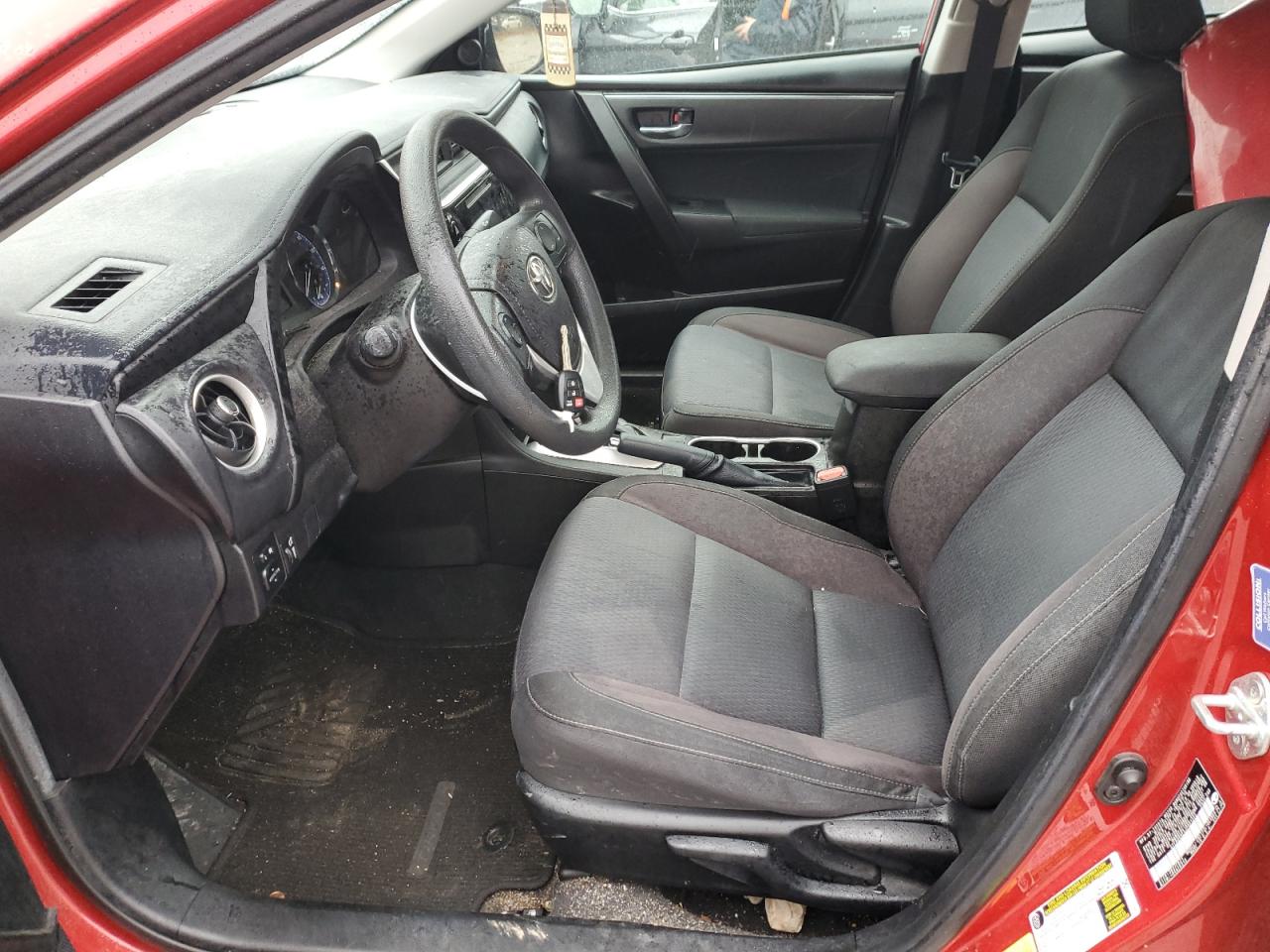 2018 Toyota Corolla L VIN: 5YFBURHE5JP801323 Lot: 86631984