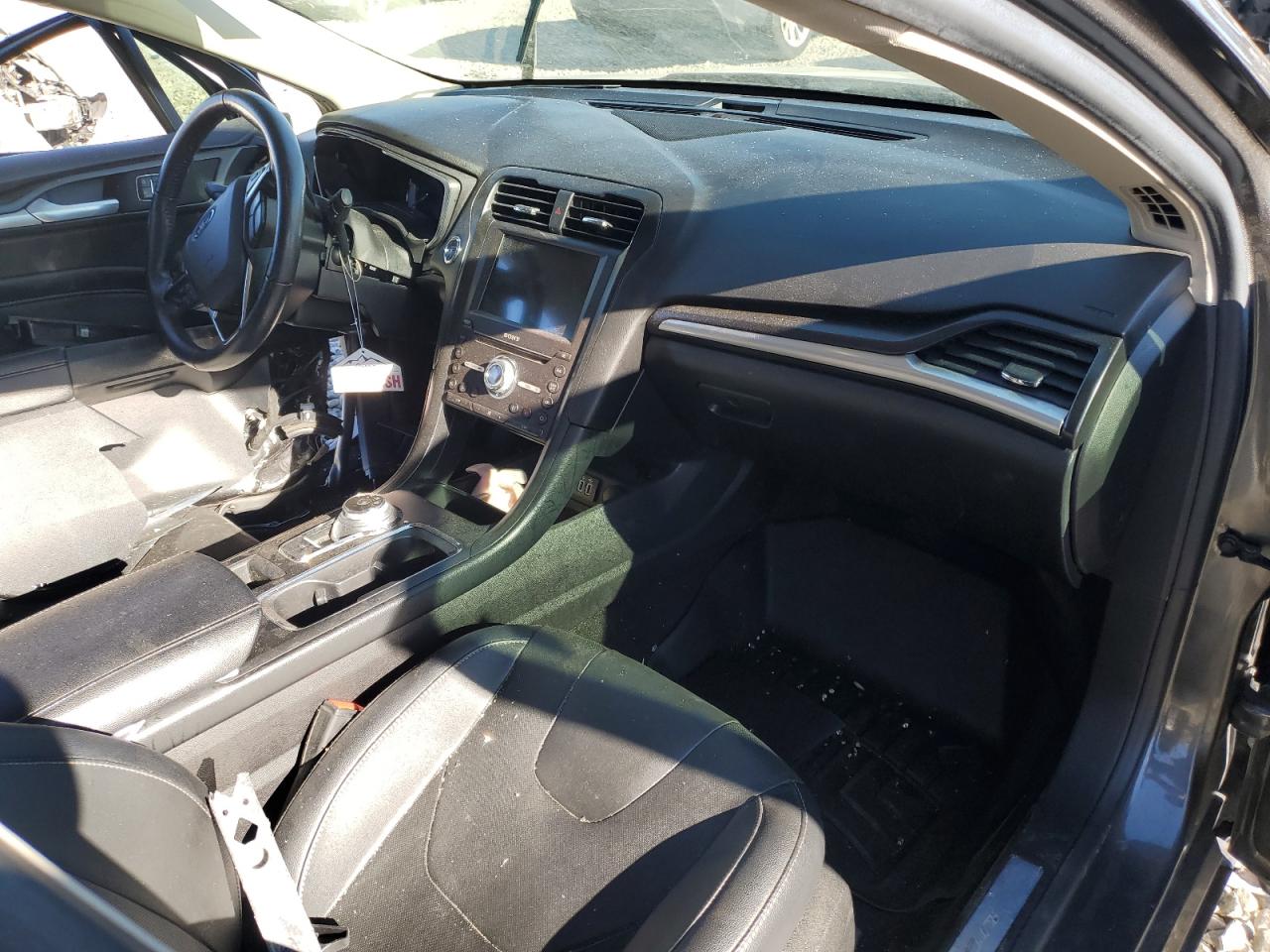 2020 Ford Fusion - Image 8