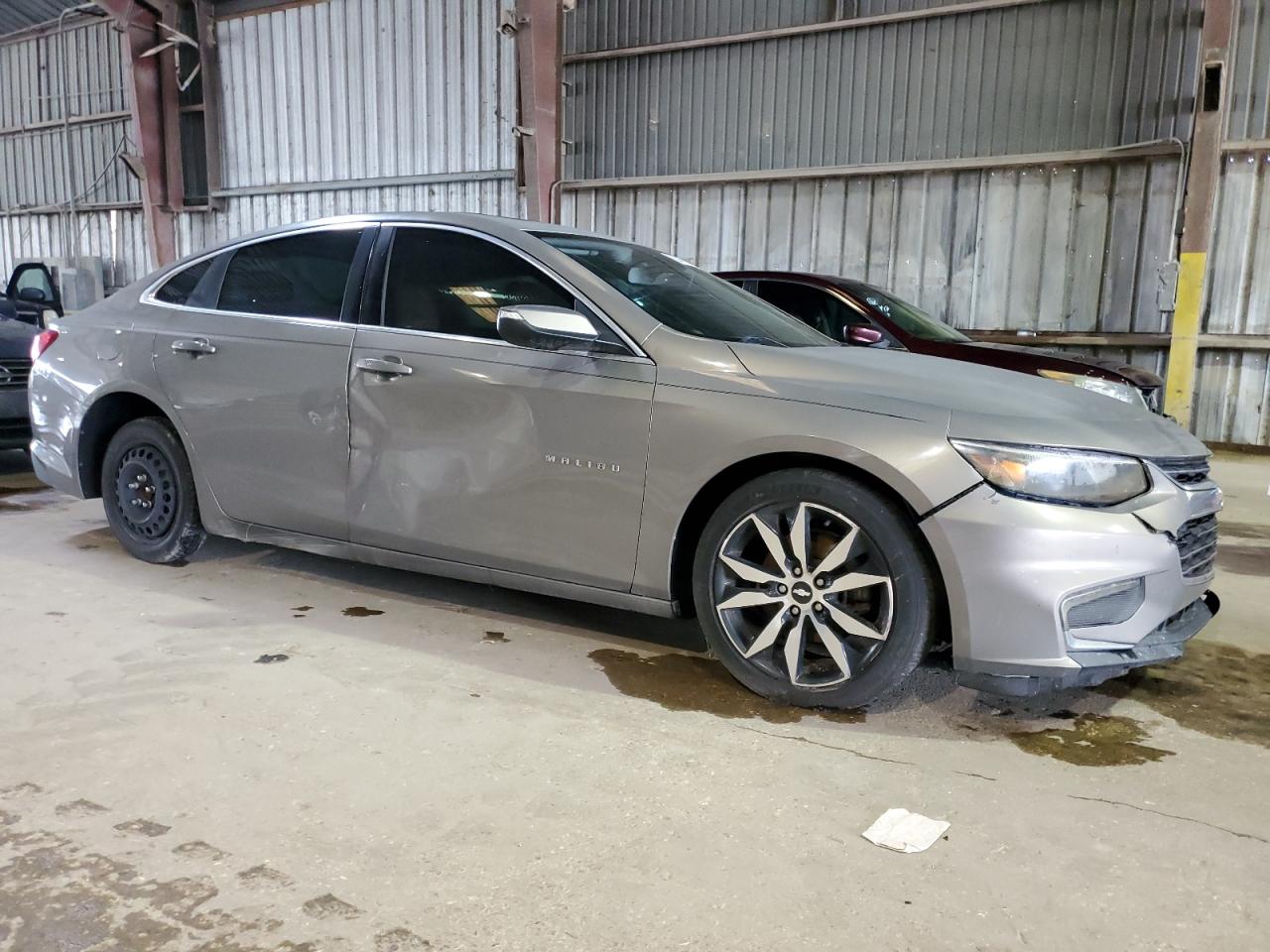 2017 Chevrolet Malibu - Image 4