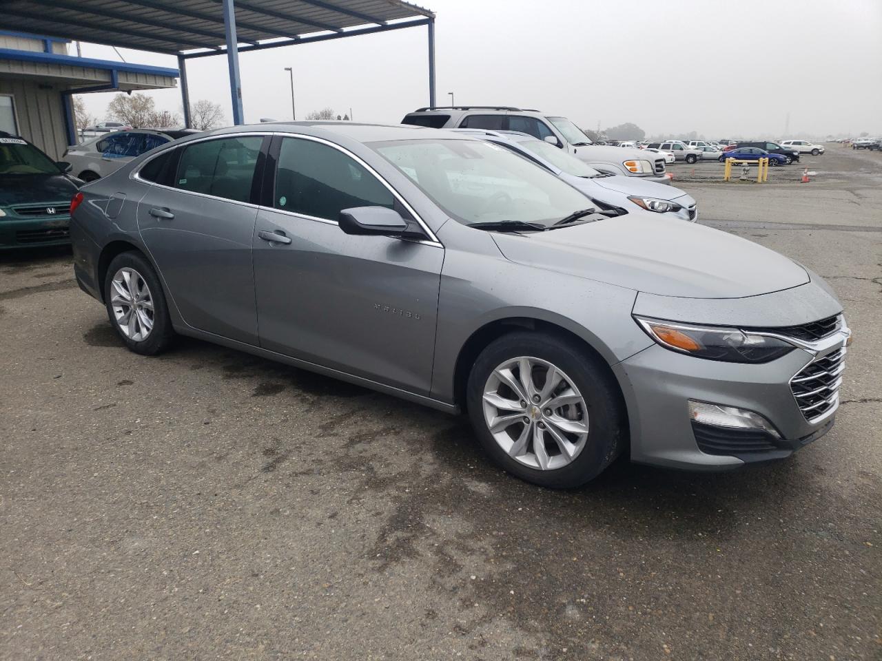 2023 Chevrolet Malibu - Image 4