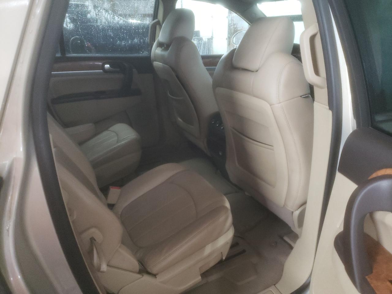 2010 Buick Enclave - Image 11