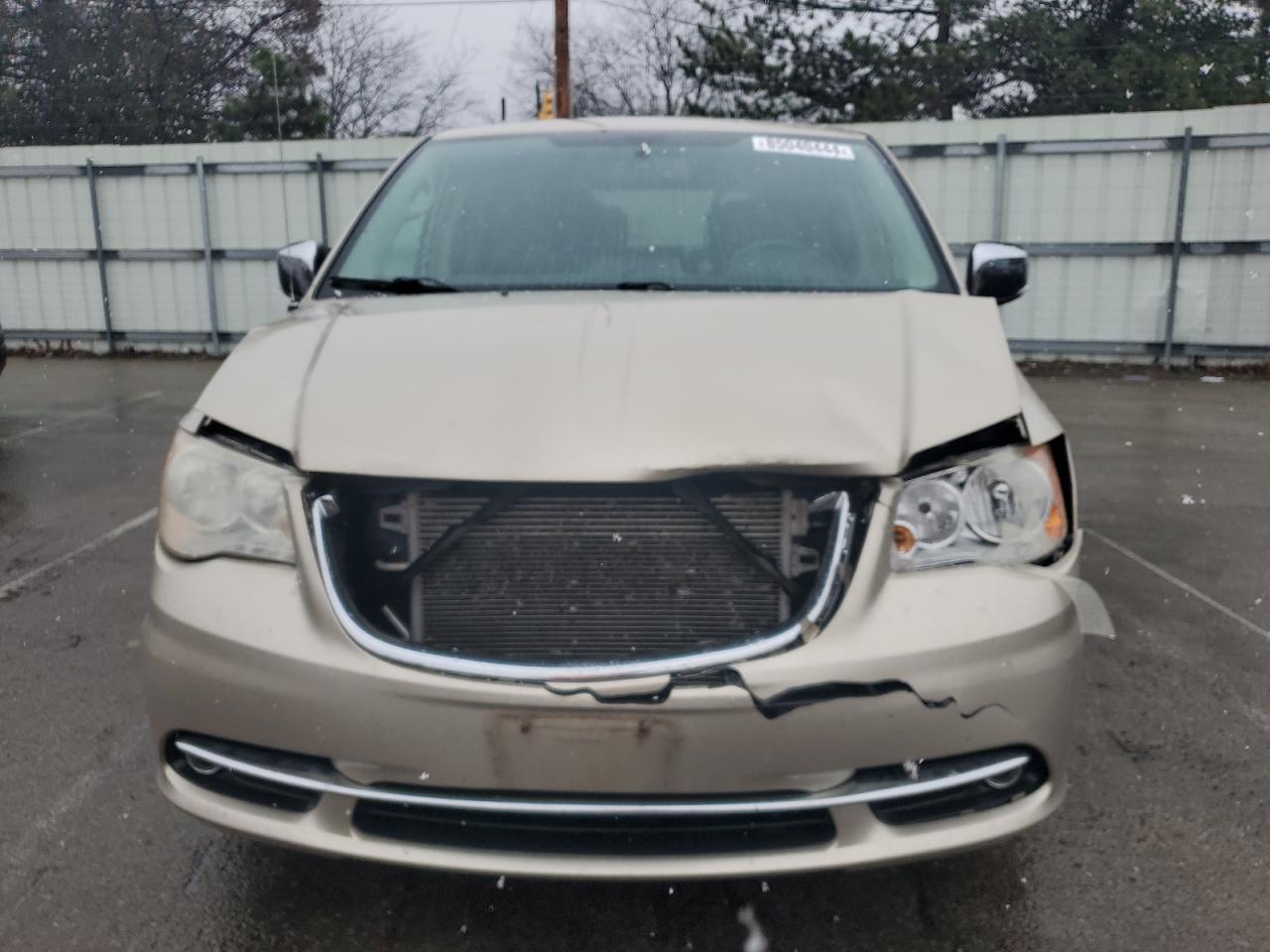 VIN 2C4RC1CG5ER168775 2014 CHRYSLER MINIVAN no.5