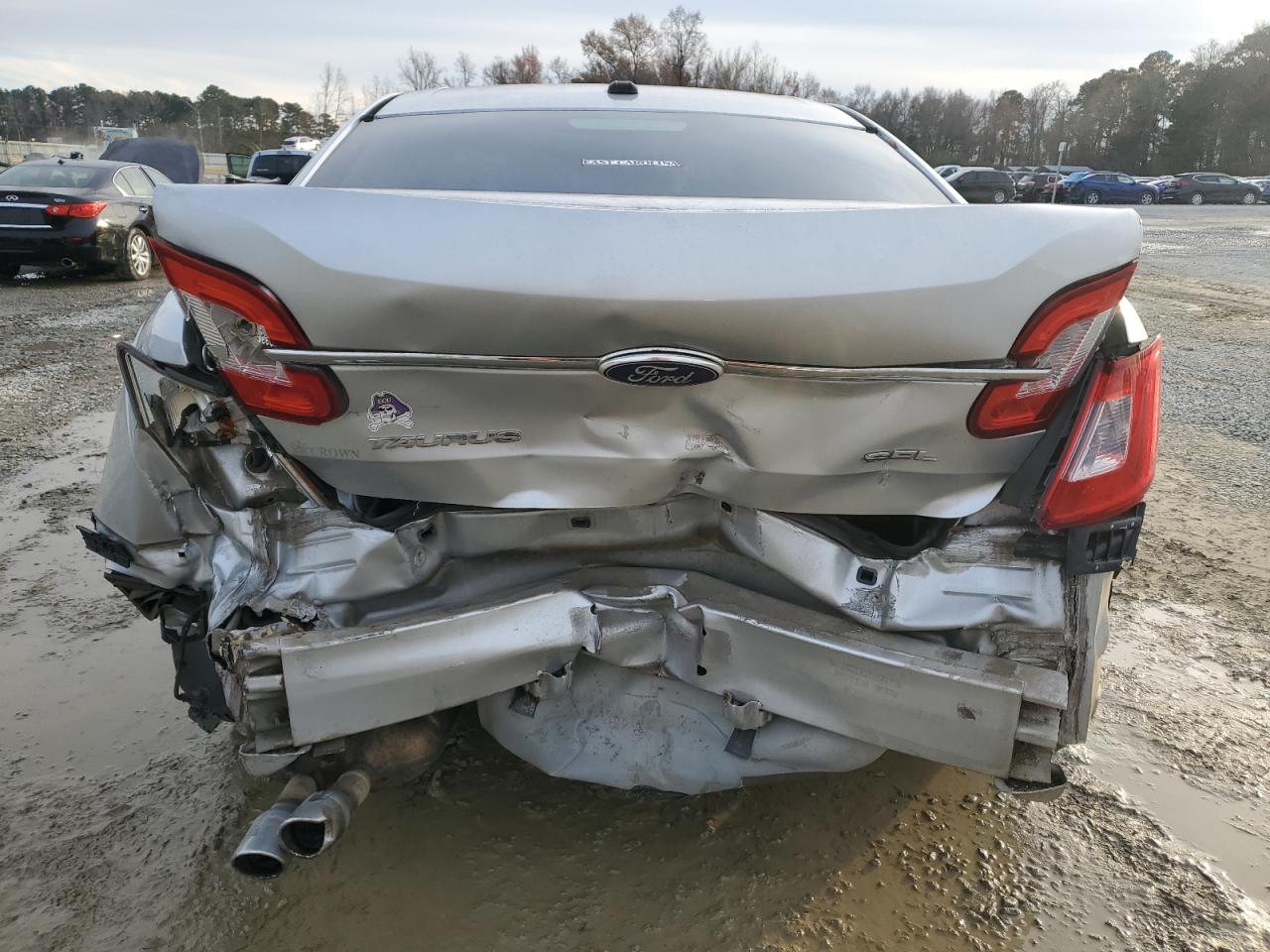 2011 Ford Taurus - Image 6