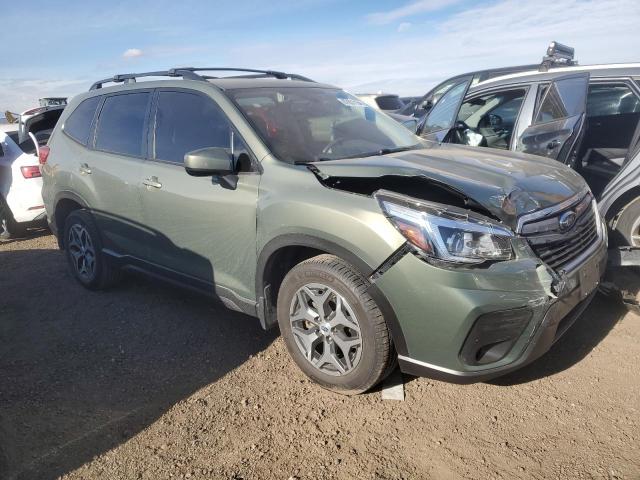  SUBARU FORESTER 2019 Зеленый