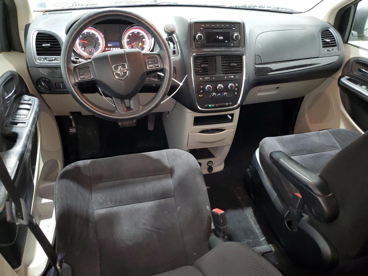 2014 Dodge Caravan - Image 8