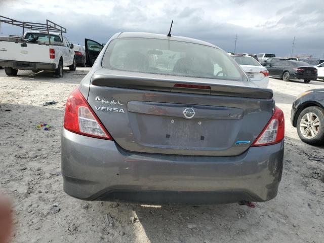  NISSAN VERSA 2016 Сірий