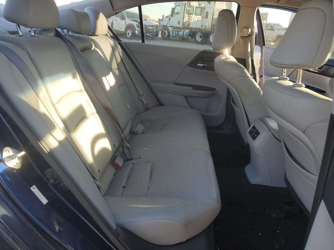 2013 Honda Accord - Image 11