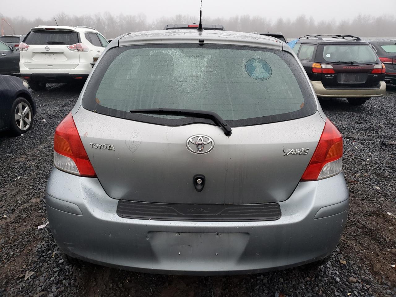 2009 Toyota Yaris VIN: JTDJT903495224494 Lot: 84367184