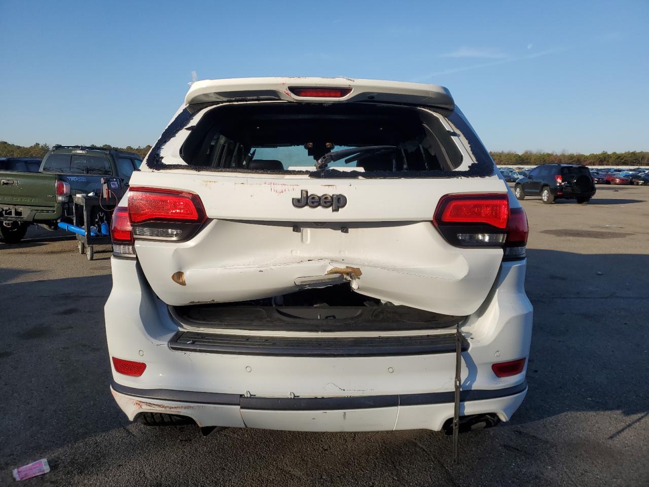 2020 Jeep Grand Cherokee - Image 6