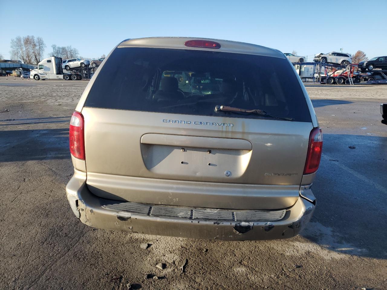 2002 Dodge Grand Caravan Sport VIN: 2B4GP44302R728008 Lot: 85584544