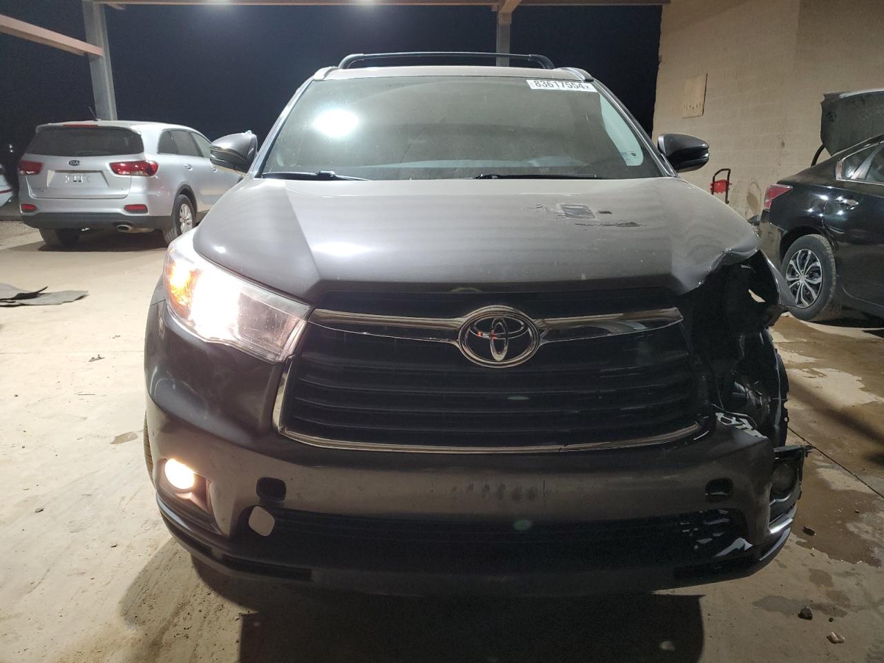 2015 Toyota Highlander - Image 5