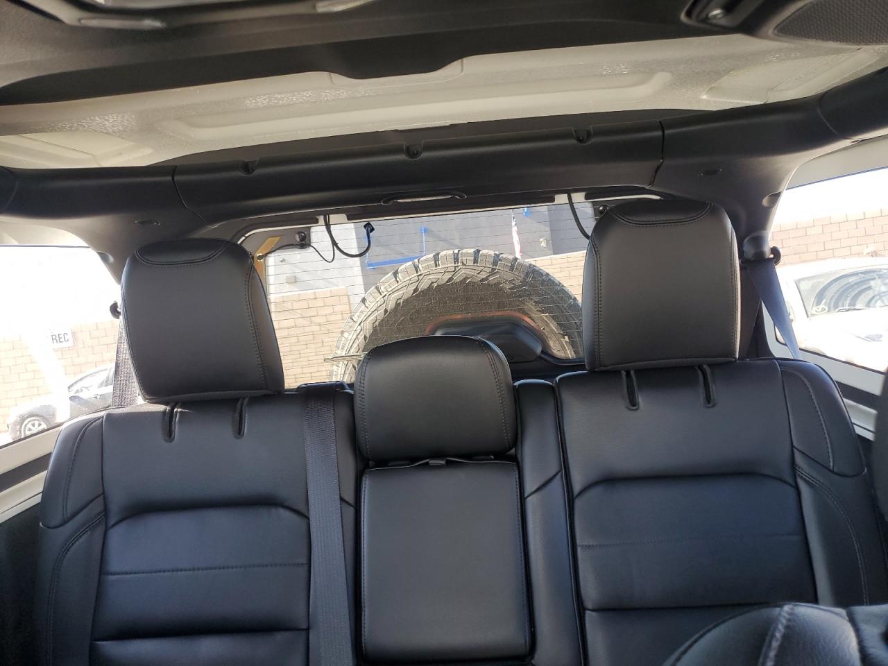 2021 Jeep Wrangler - Image 10