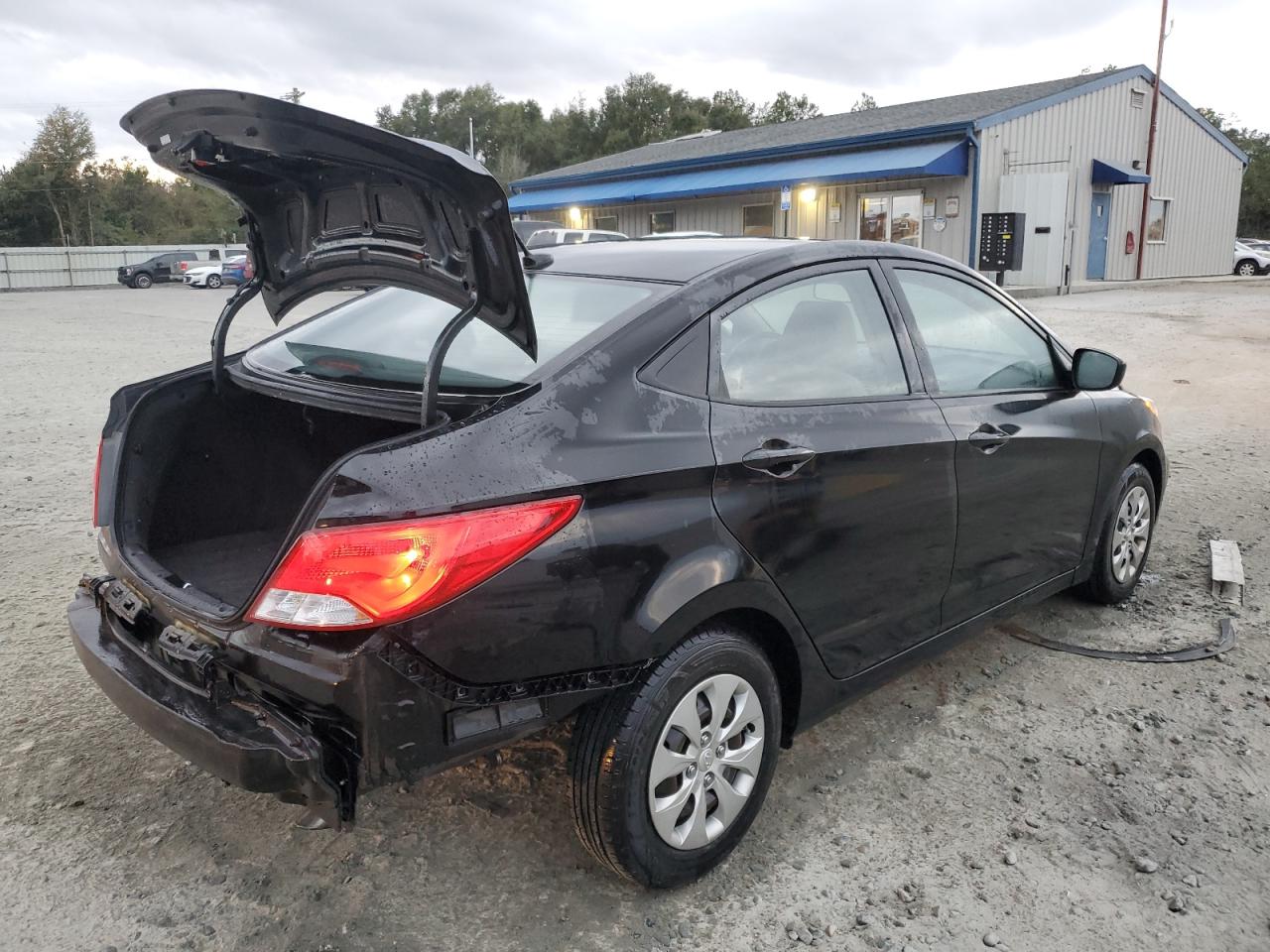 2016 Hyundai Accent - Image 3
