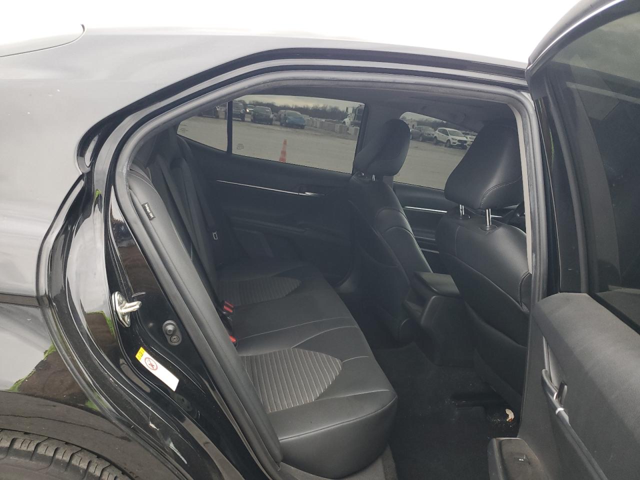 2018 Toyota Camry - Image 10