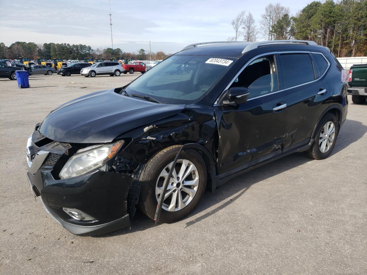 2015 Nissan Rogue - Image 1