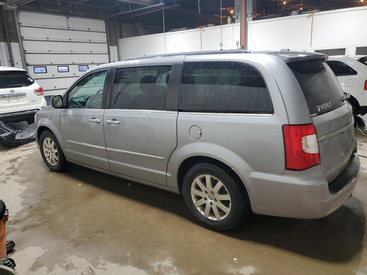 2015 Chrysler Town & Country - Image 2