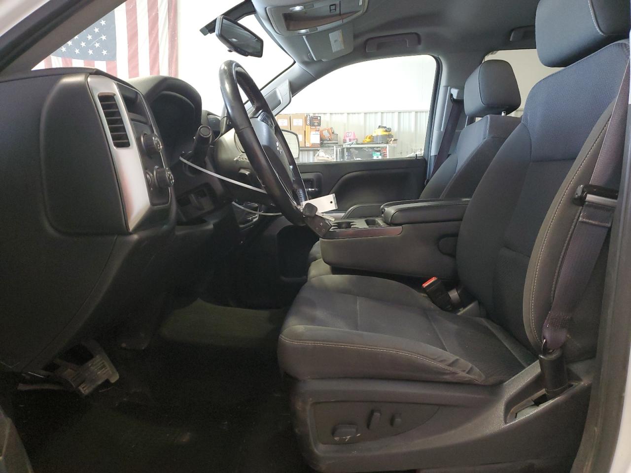 2017 Chevrolet Silverado K1500 Lt VIN: 1GCVKREH9HZ303840 Lot: 84478764