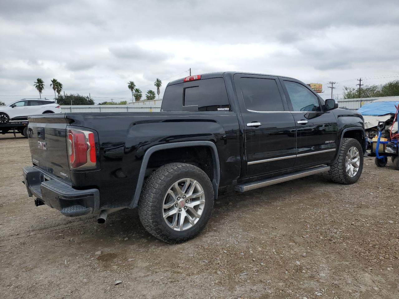 2016 GMC Sierra - Image 3