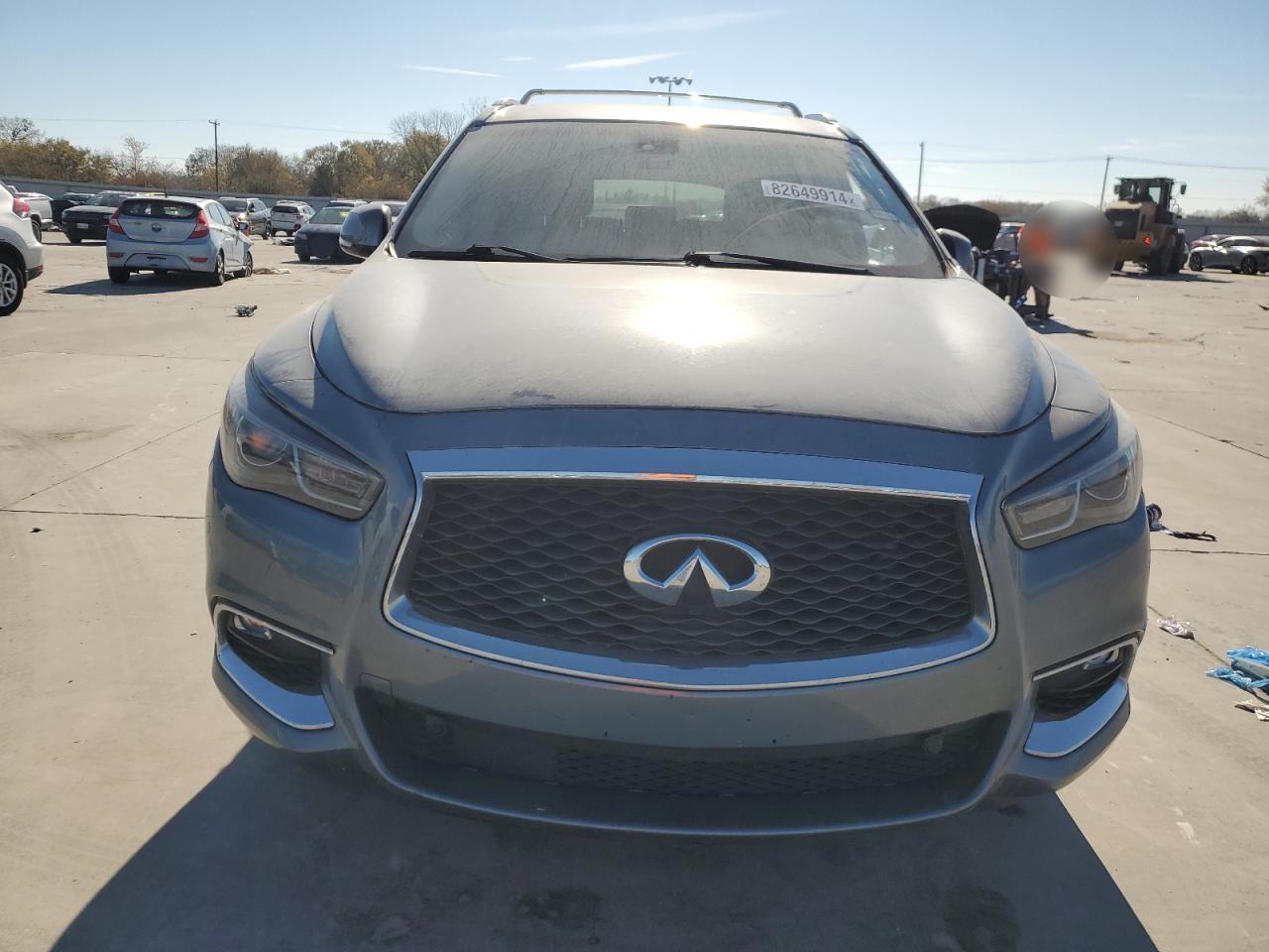 2017 Infiniti QX60 - Image 5