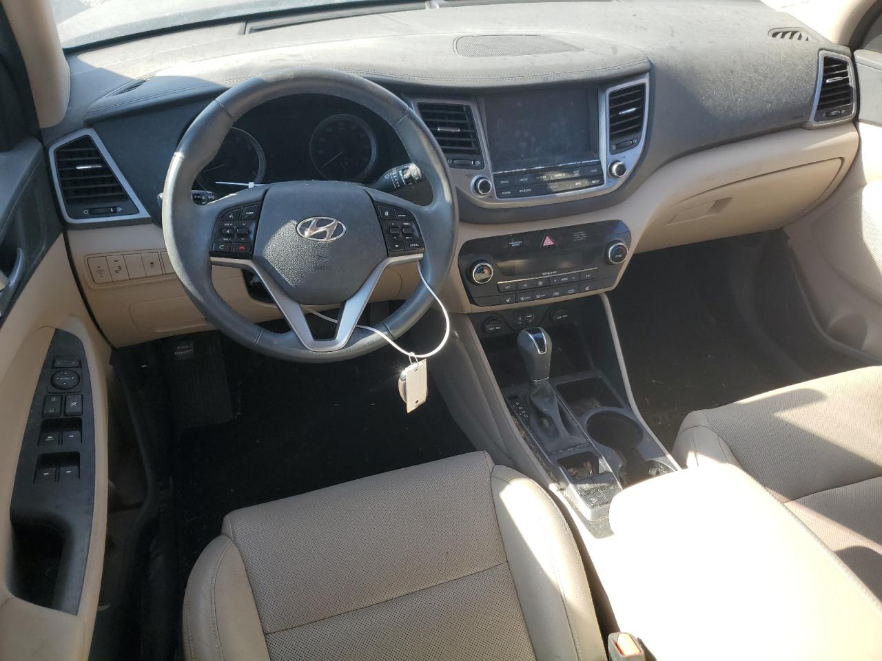 2017 Hyundai Tucson - Image 8