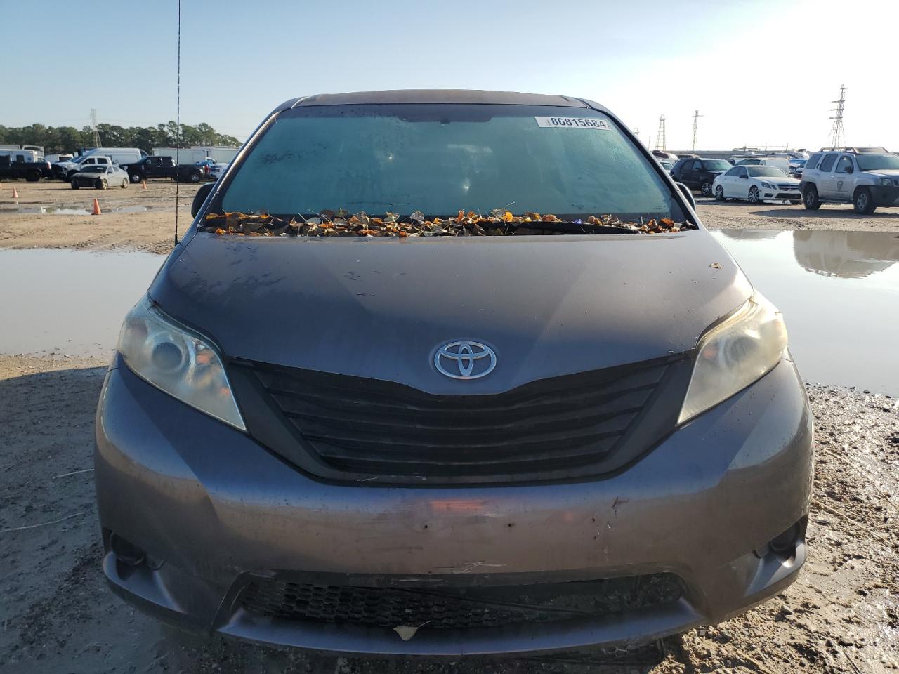 VIN 5TDZK3DC2DS327428 2013 TOYOTA All Models no.5