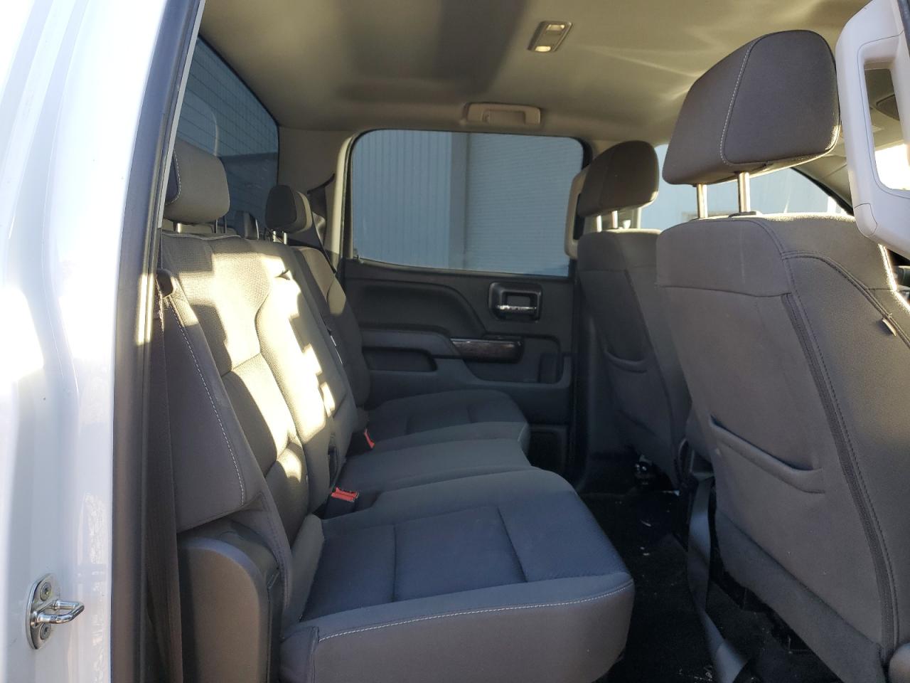 2018 GMC Sierra - Image 11