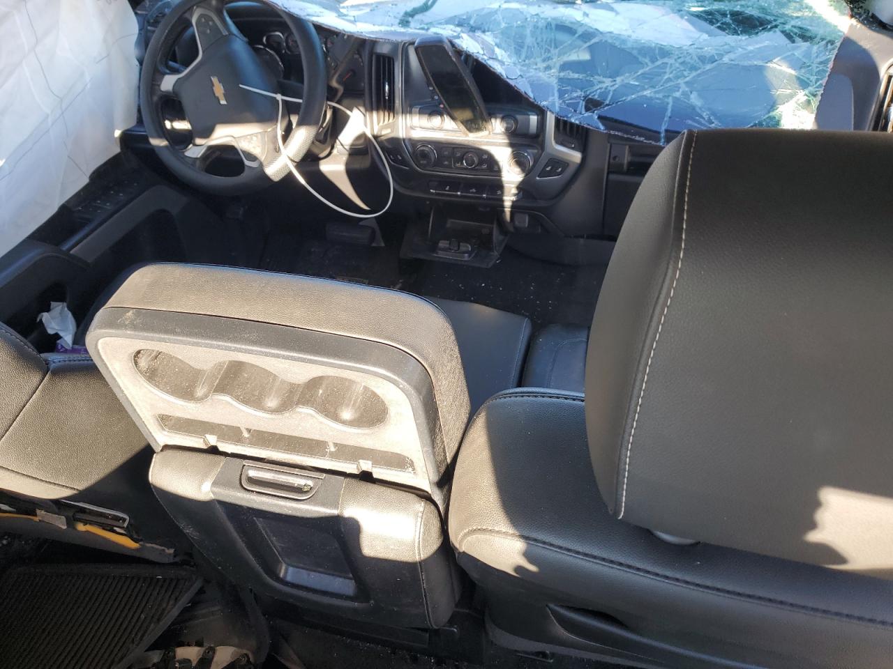 2015 Chevrolet Silverado - Image 8