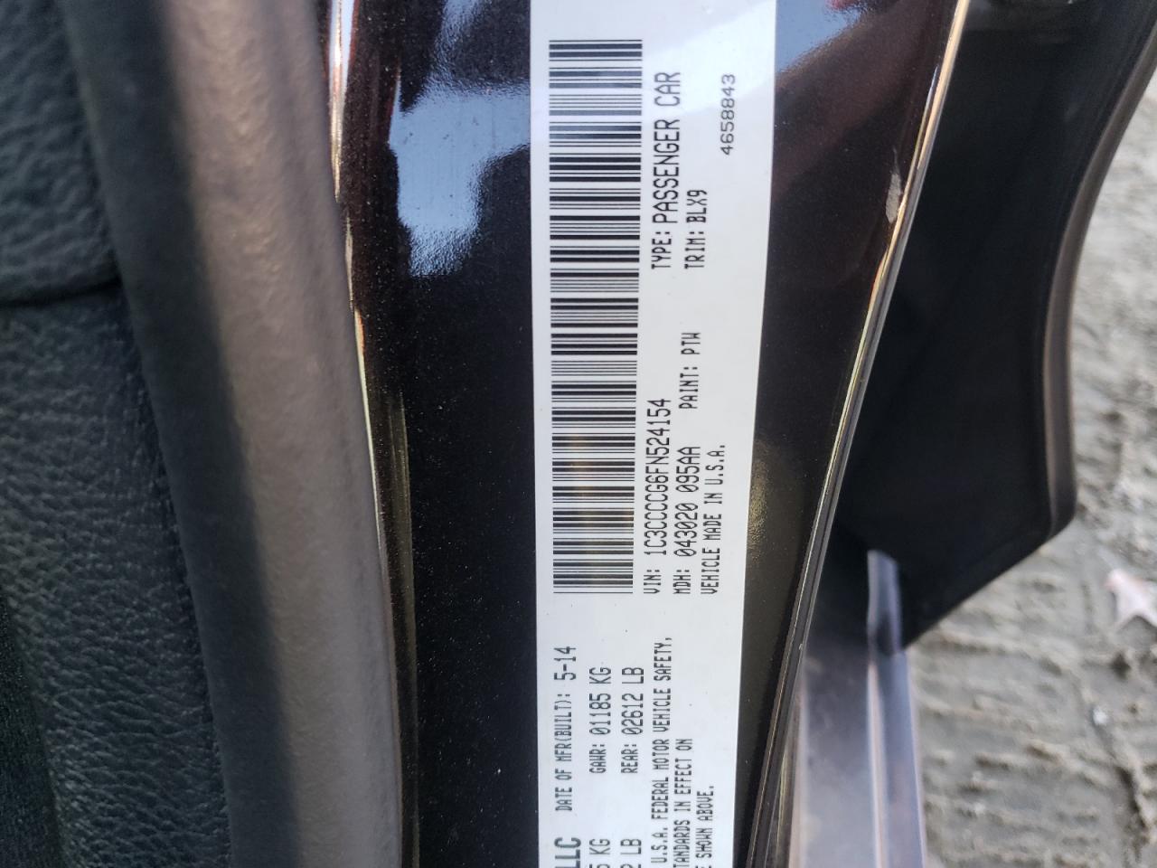 2015 Chrysler 200 - Image 13