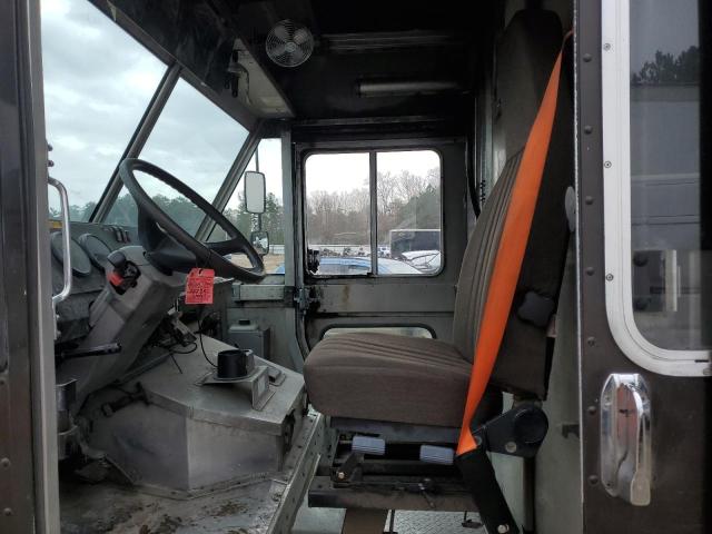 2009 FREIGHTLINER CHASSIS M LINE WALK-IN VAN