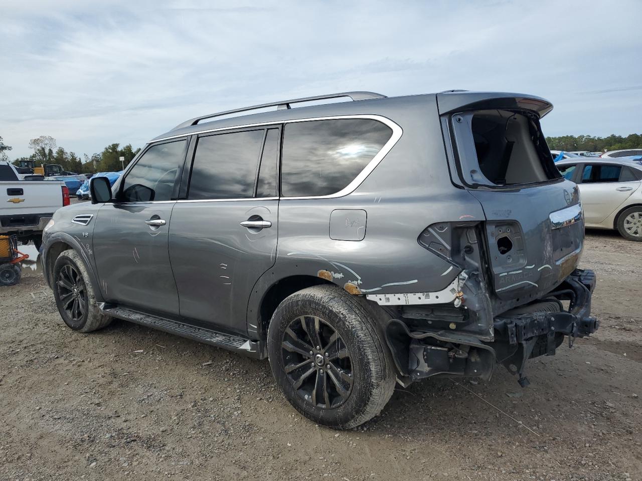 2018 Nissan Armada - Image 2