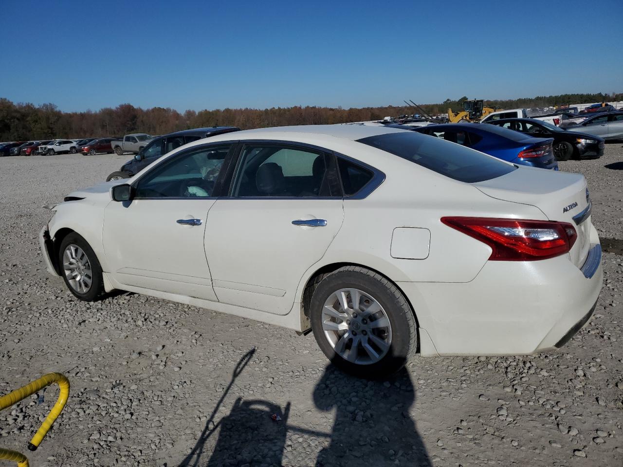 2017 Nissan Altima - Image 2