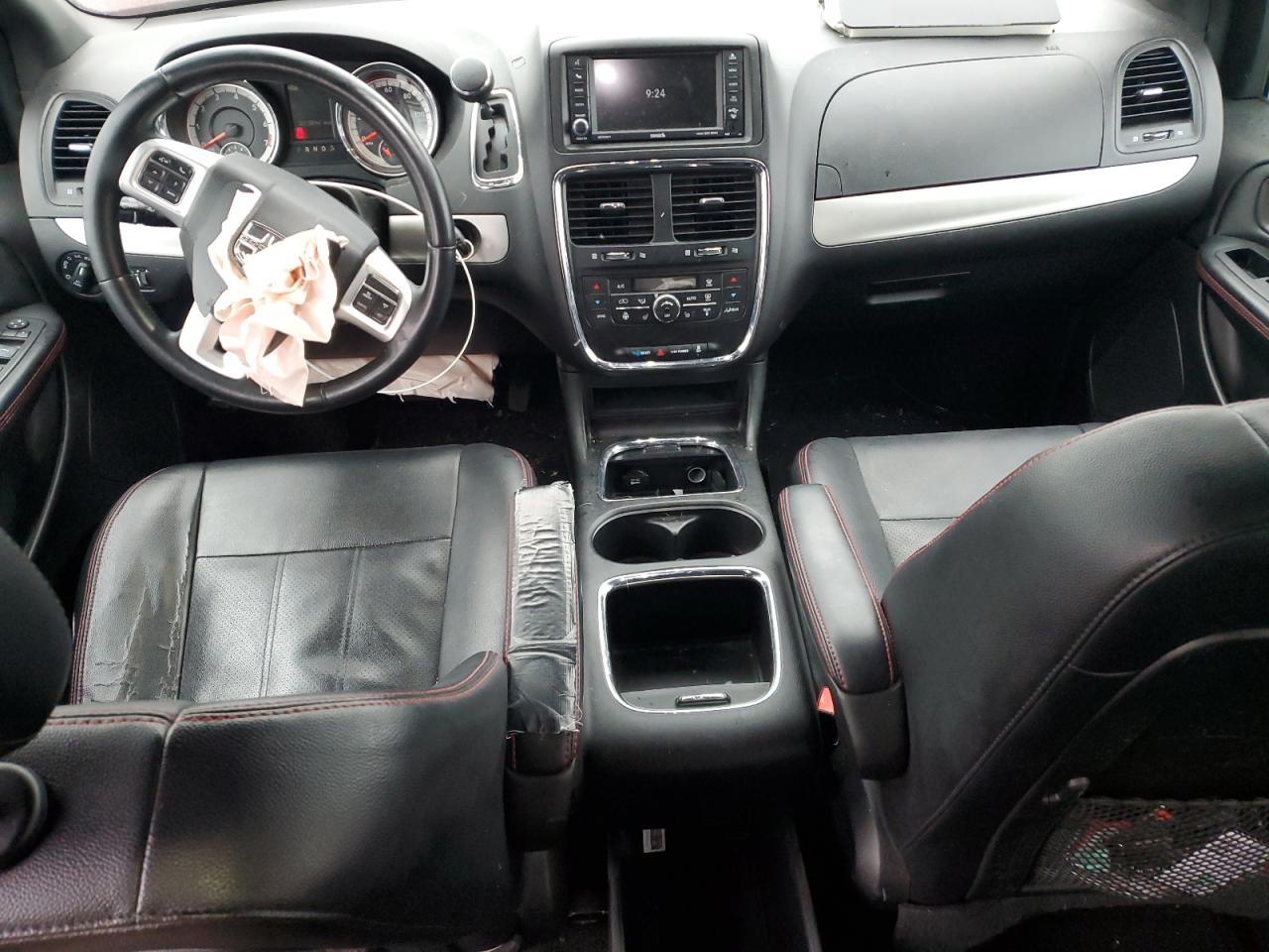 2019 Dodge Caravan - Image 8