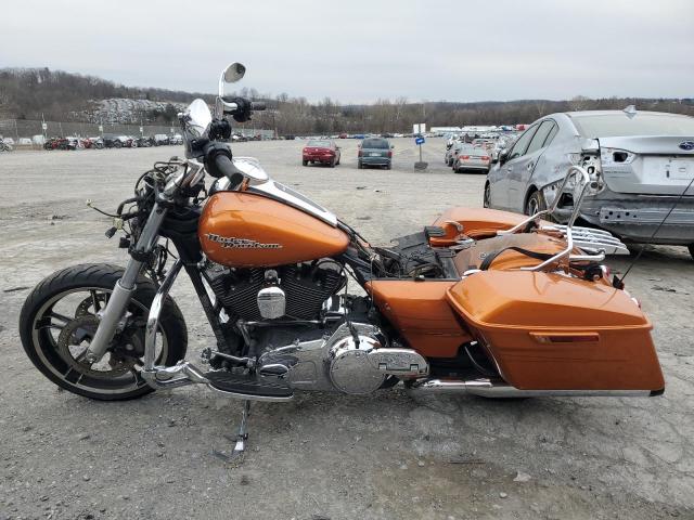  HARLEY-DAVIDSON FL 2015 Оранжевий