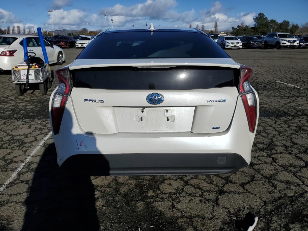 VIN JTDKARFU0G3026871 2016 TOYOTA PRIUS no.6