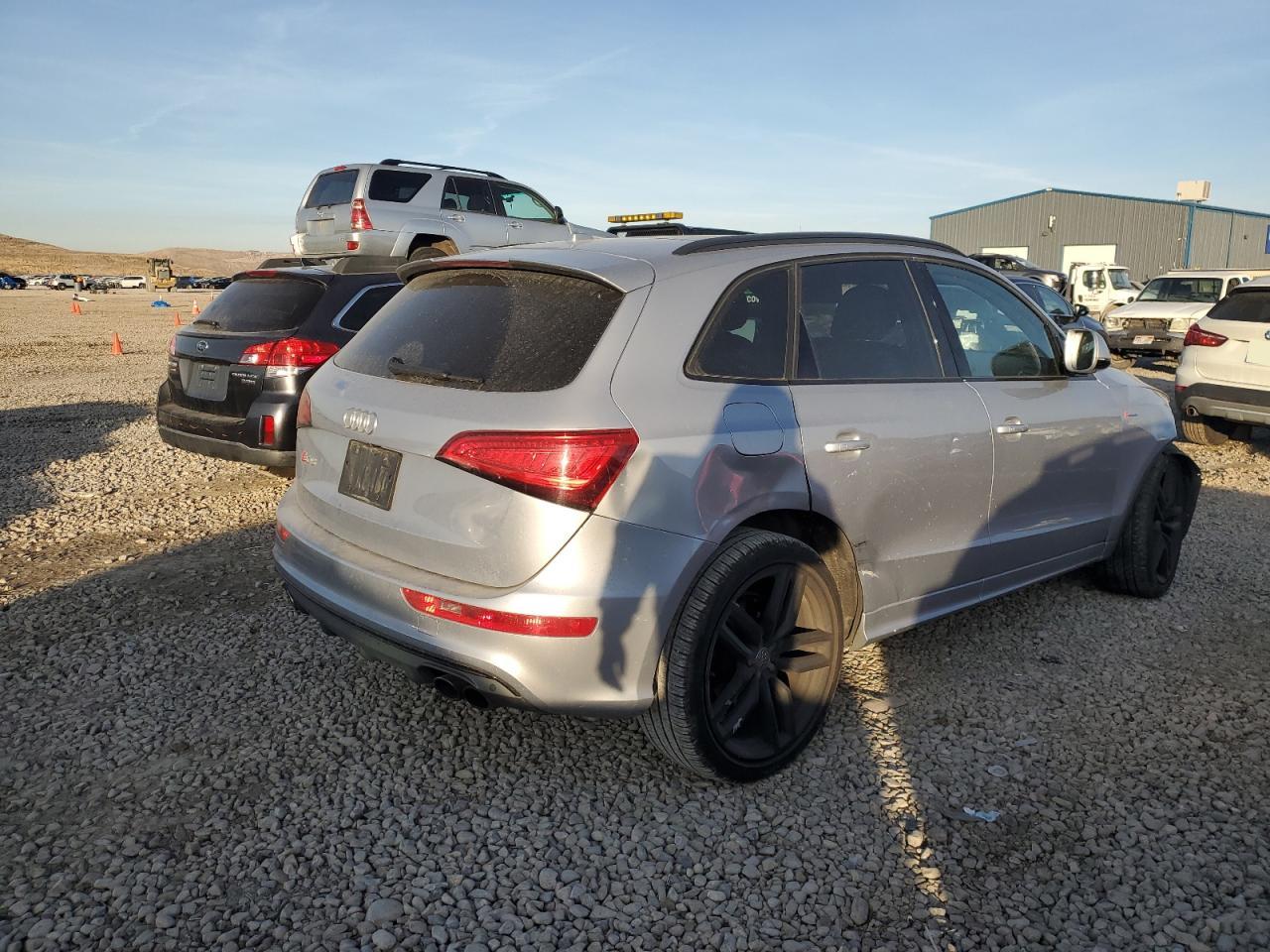 VIN WA1CCAFP5GA120888 2016 AUDI SQ5 no.3