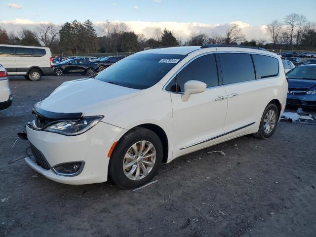  CHRYSLER PACIFICA 2017 Белы