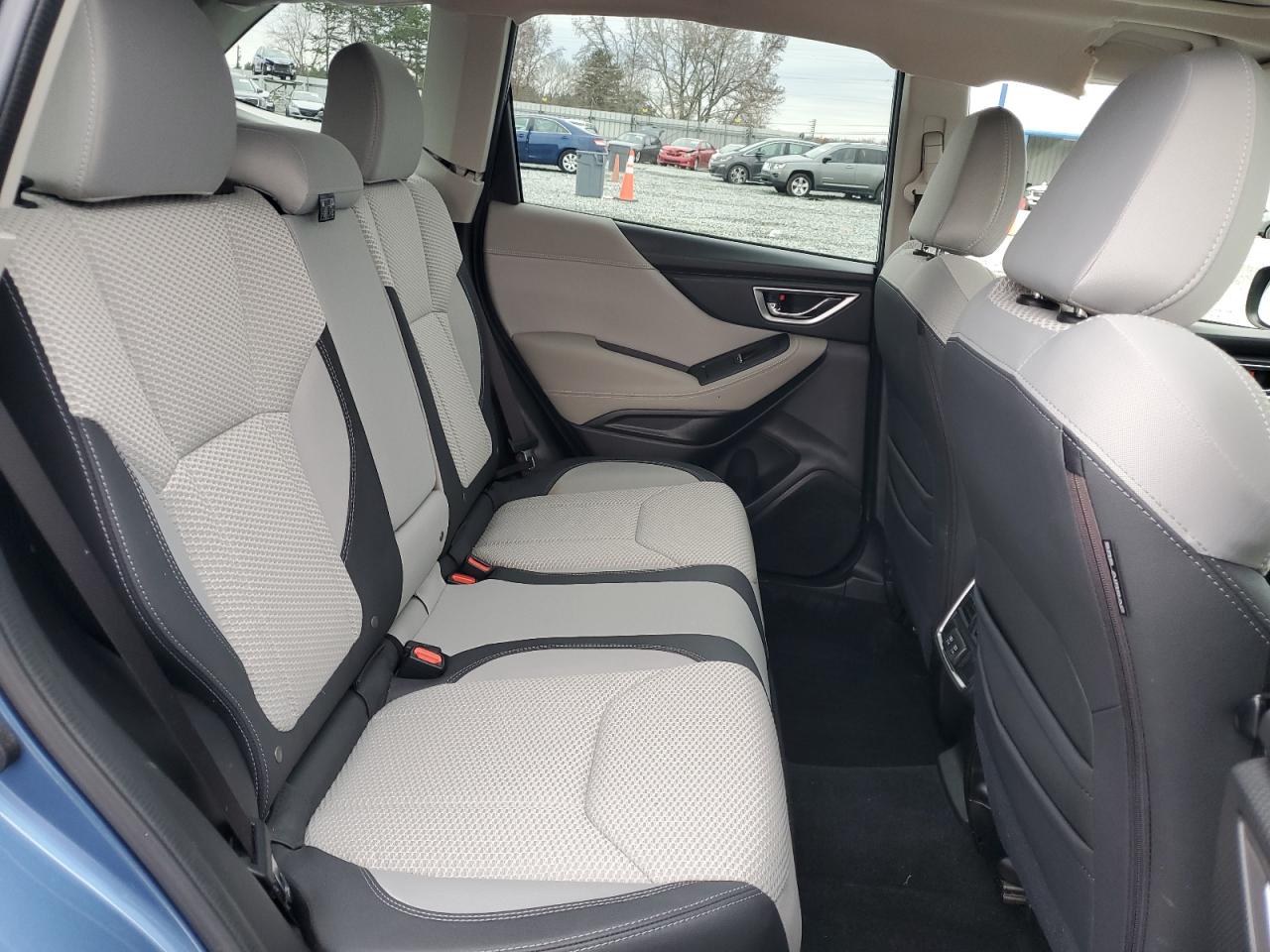 2020 Subaru Forester - Image 11