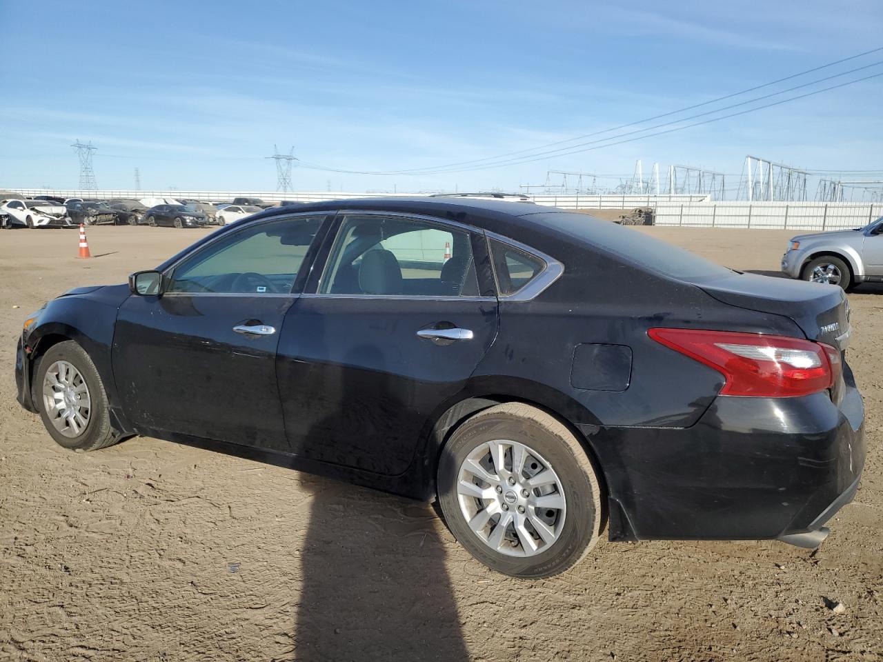 2018 Nissan Altima - Image 2