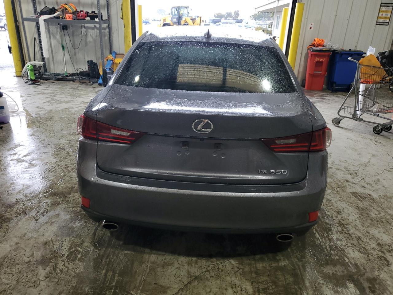2014 Lexus IS - Image 6