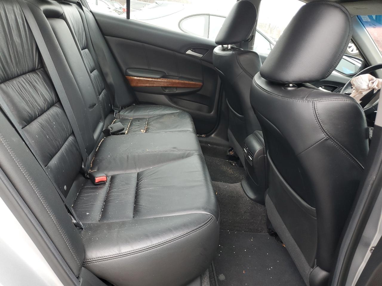 2011 Honda Accord - Image 10