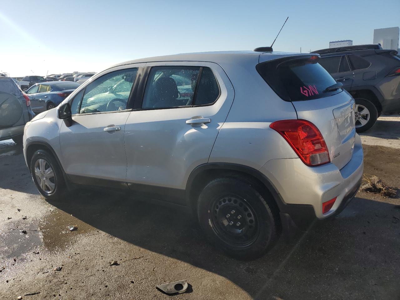 2018 Chevrolet Trax - Image 2