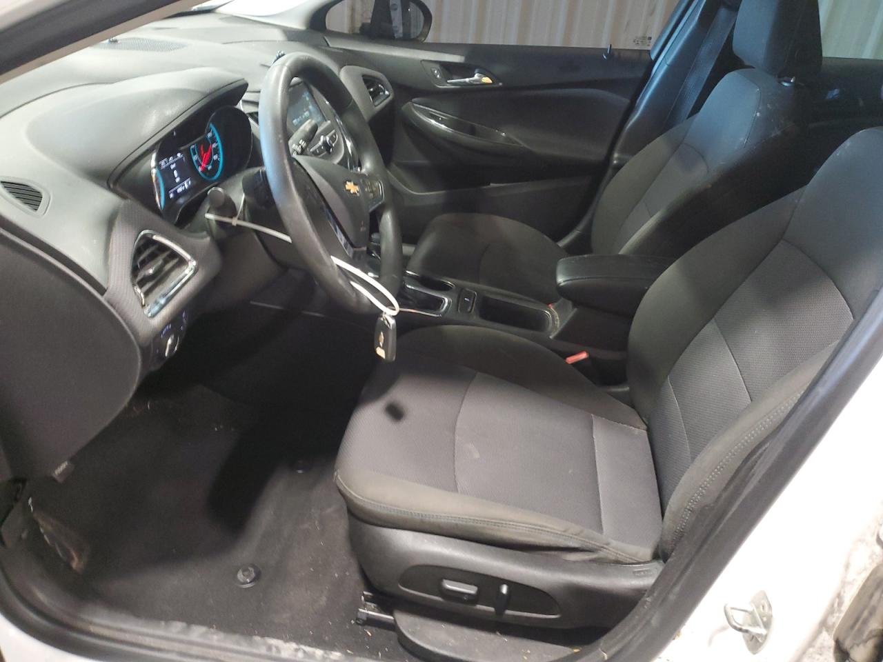 2018 Chevrolet Cruze - Image 7