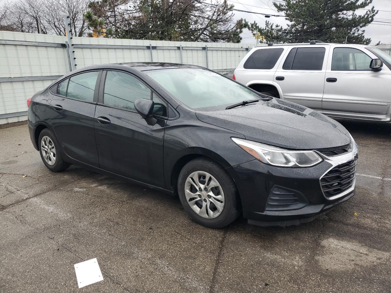 2019 Chevrolet Cruze - Image 4
